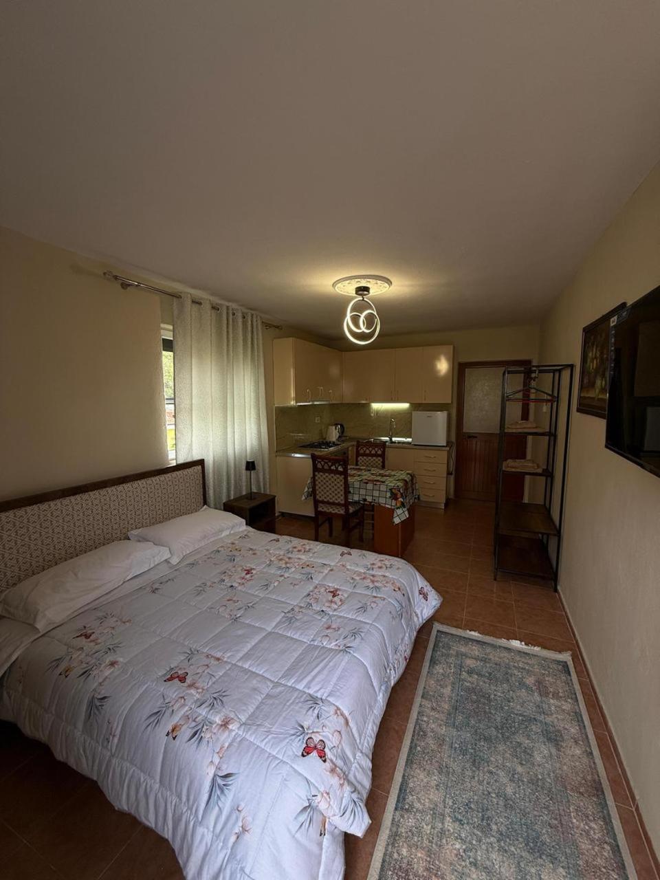 Shkodra Guest House 2 Exterior photo